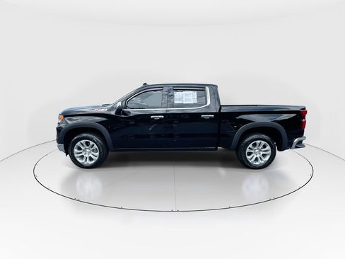 Used 2025 Chevrolet Silverado 1500 LTZ AWD/4WD image 5