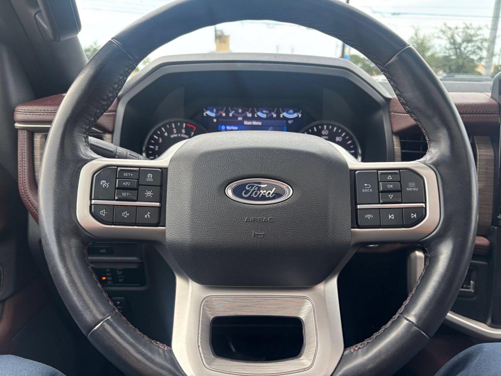 Used 2024 Ford Expedition Limited AWD/4WD image 30