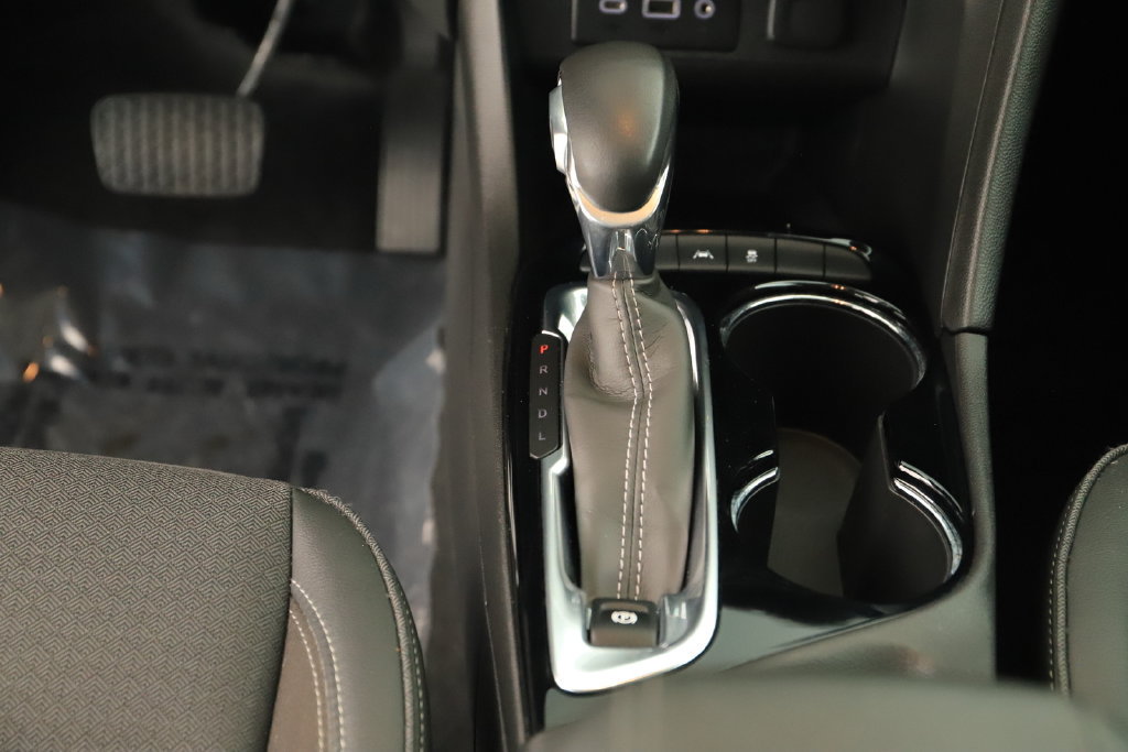 Used 2021 Buick Encore GX Select FWD image 21