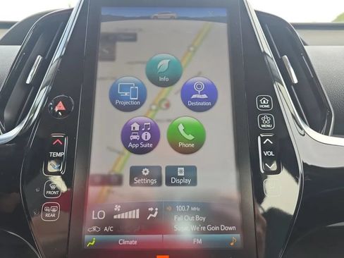 Used 2021 Toyota Prius Limited FWD image 31