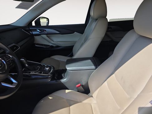 Used 2019 MAZDA CX-9 Touring image 18