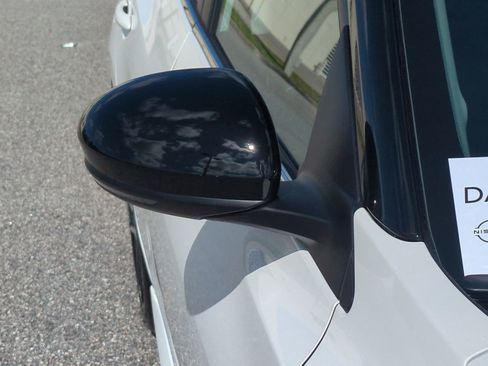 New 2025 Nissan Sentra SR image 13