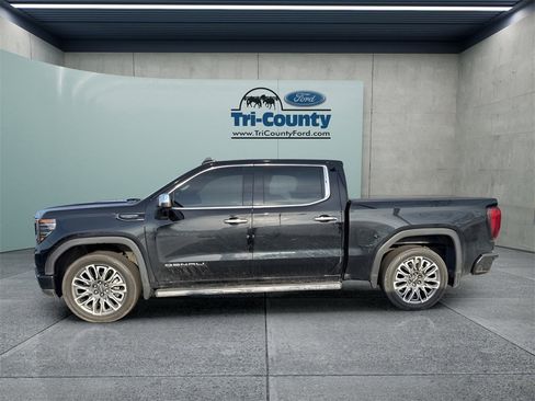 Used 2024 GMC Sierra 1500 Denali Ultimate image 4