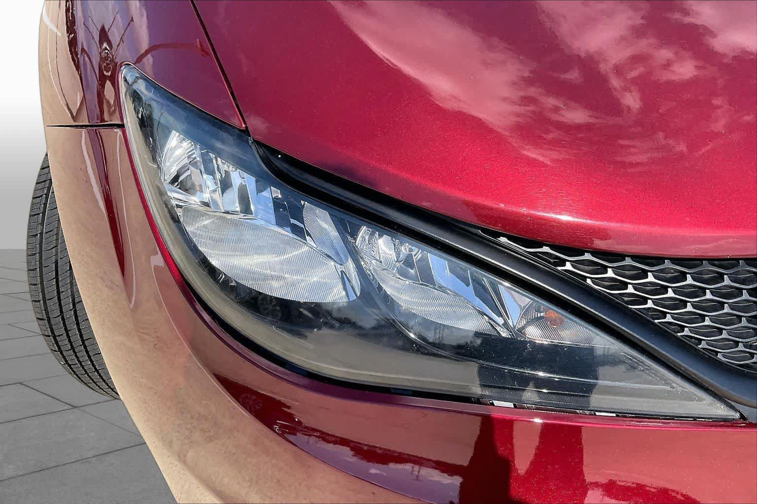 Used 2023 Chrysler Voyager LX FWD image 26