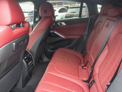 Used 2021 BMW X6 xDrive40i w/ Premium Package image 17