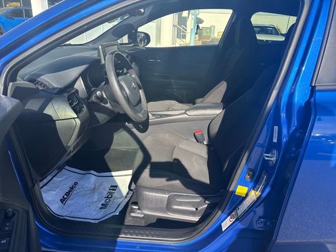 Used 2019 Toyota C-HR LE image 14