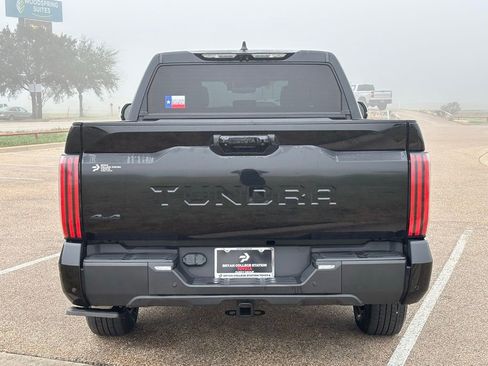 Used 2024 Toyota Tundra Limited image 6