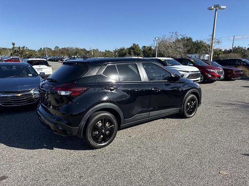 Certified 2024 Nissan Kicks S image 4