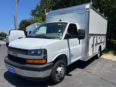 New 2025 Chevrolet Express 4500 w/ Power Convenience Package