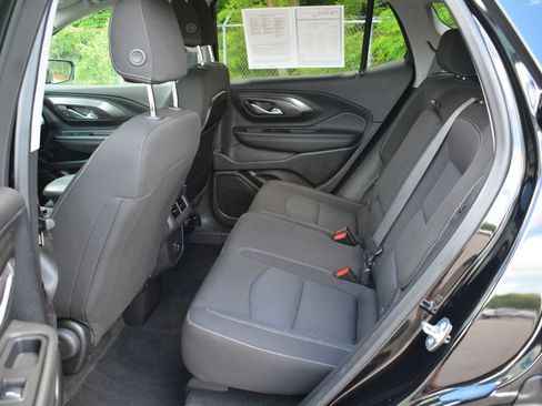 Used 2024 GMC Terrain SLE AWD/4WD image 20