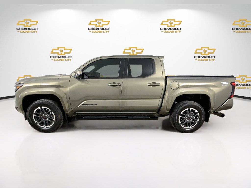 Used 2024 Toyota Tacoma TRD Sport RWD image 5