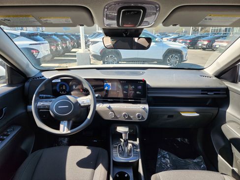 New 2026 Hyundai Kona SE image 17