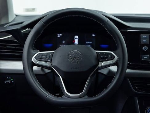 Used 2023 Volkswagen Taos S image 13