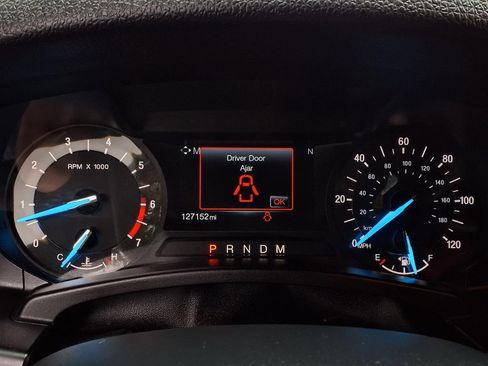 Used 2017 Ford Expedition XLT RWD image 12