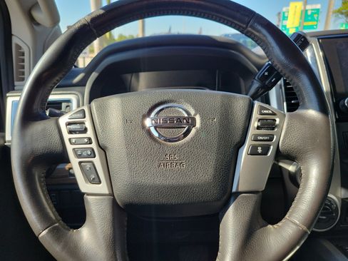 Used 2020 Nissan Titan SL w/ Moonroof Package image 19