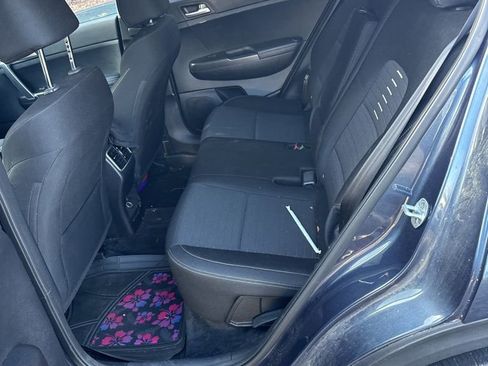 Used 2018 Kia Sportage LX image 15