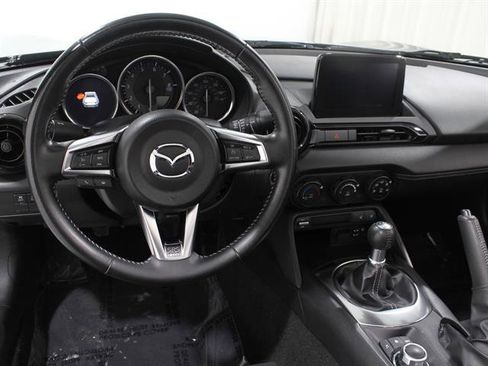 Certified 2023 MAZDA MX-5 Miata Club image 7