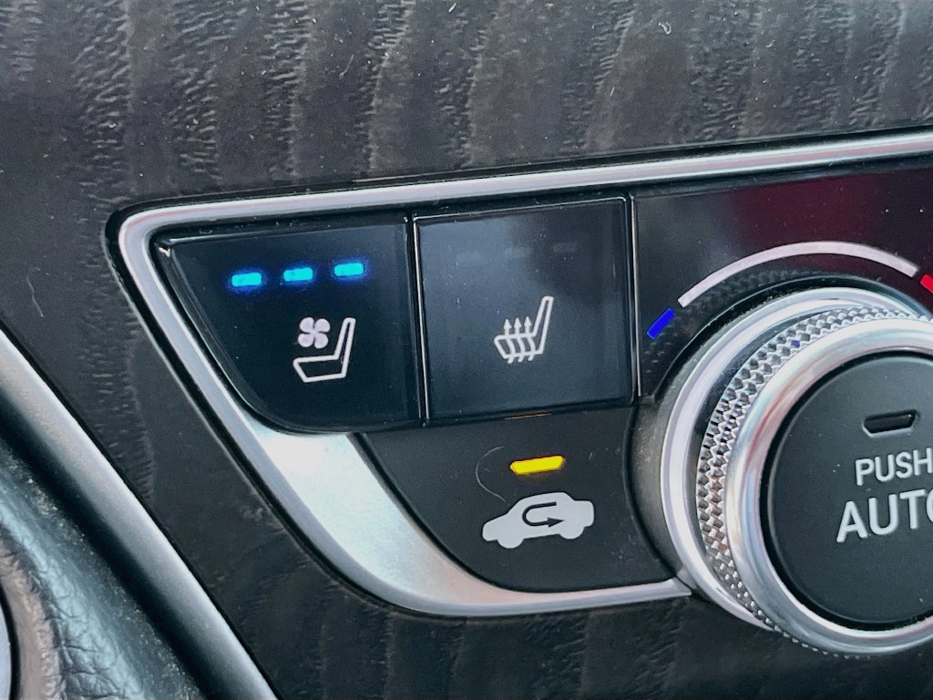 Used 2022 Honda Accord Touring image 19
