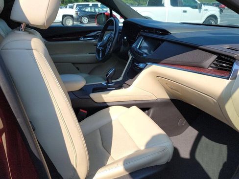 Used 2017 Cadillac XT5 Premium Luxury AWD/4WD image 8