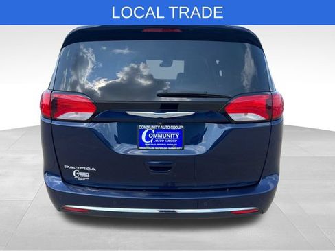 Used 2018 Chrysler Pacifica Touring-L Plus w/ Advanced Safetytec Group FWD image 5