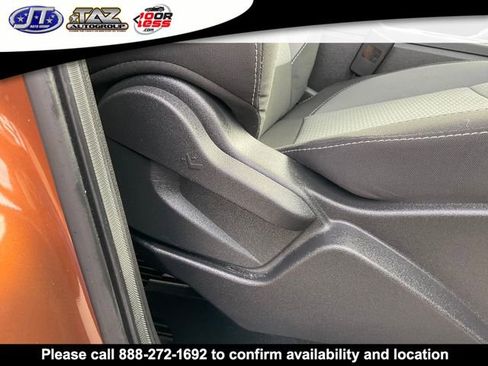 Used 2017 Ford Escape SE image 14