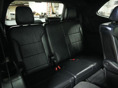 Used 2026 Buick Enclave Avenir w/ Super Cruise Package FWD image 14