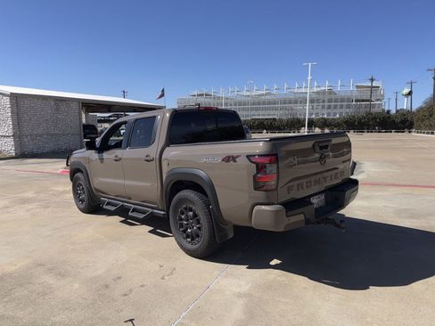 Used 2023 Nissan Frontier PRO-4X w/ Pro-4X Premium Package image 3