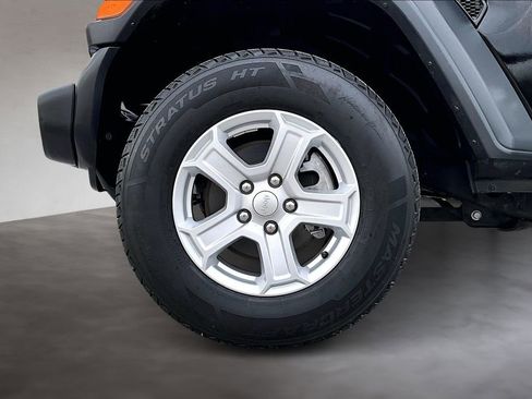 Used 2021 Jeep Wrangler Unlimited Sport S image 31