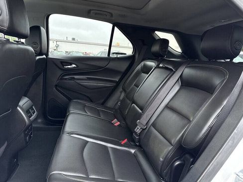 Used 2018 Chevrolet Equinox Premier image 16