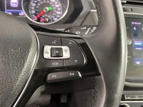 Used 2020 Volkswagen Tiguan SE AWD/4WD image 15