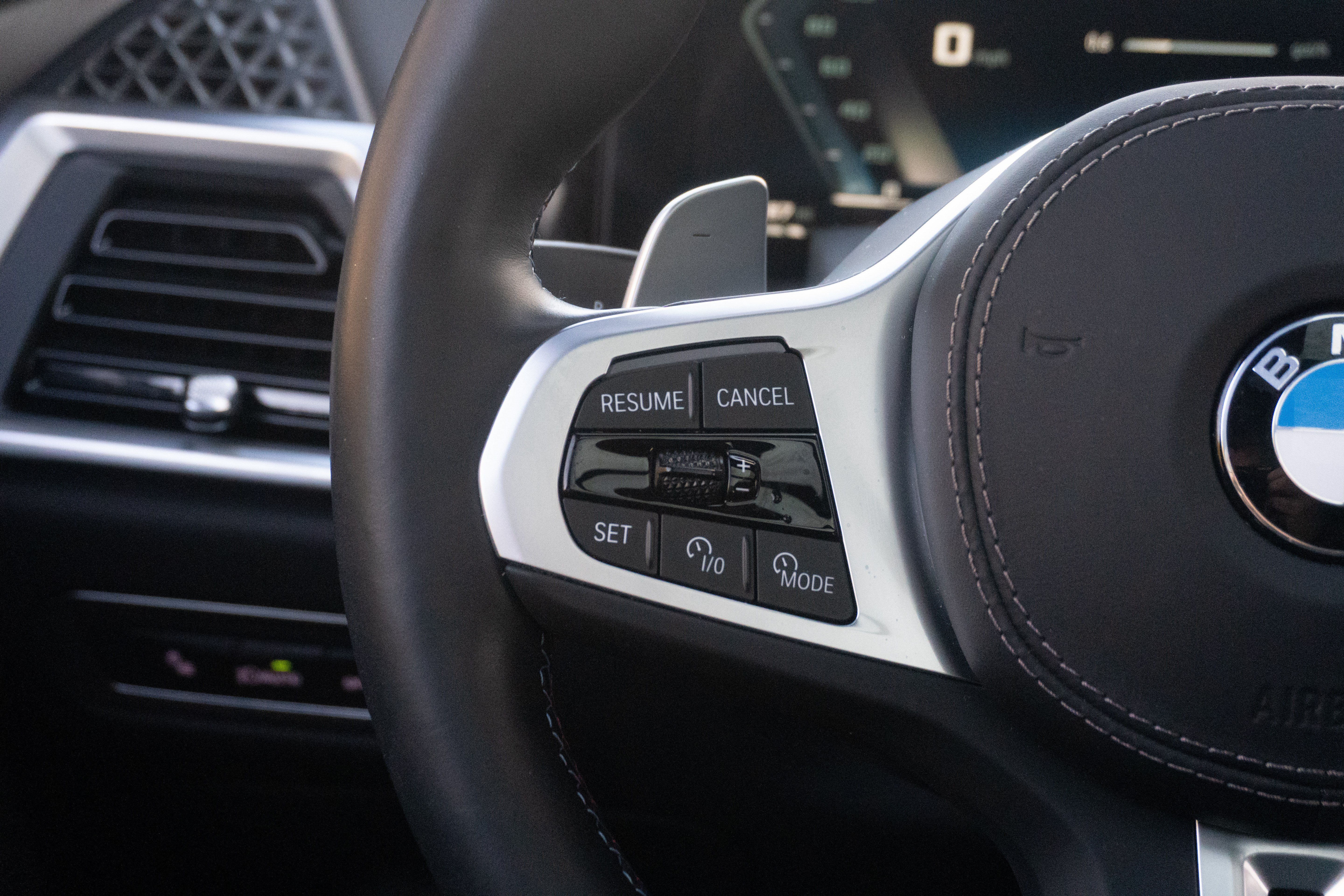 Certified 2025 BMW X7 M60i AWD/4WD image 23