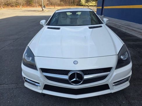 Used 2015 Mercedes-Benz SLK 250 w/ Premium Package image 2