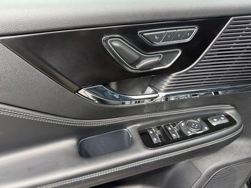 Used 2021 Lincoln Corsair AWD image 16