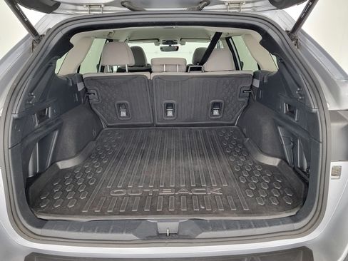 Used 2022 Subaru Outback Premium AWD/4WD image 29