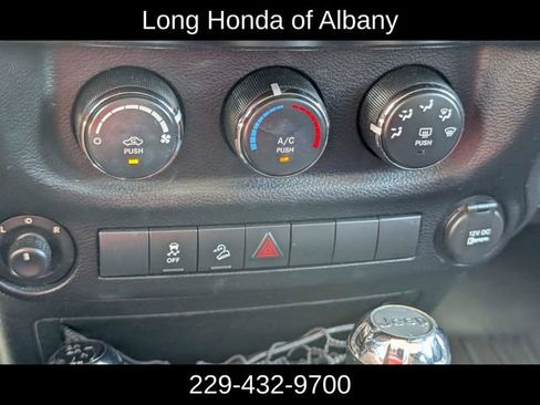 Used 2013 Jeep Wrangler Unlimited Sport AWD/4WD image 20