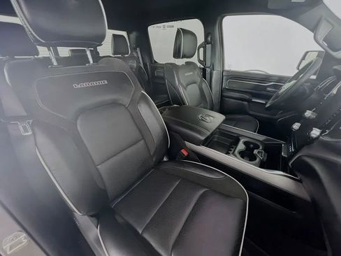 Used 2025 RAM 1500 Laramie AWD/4WD image 28