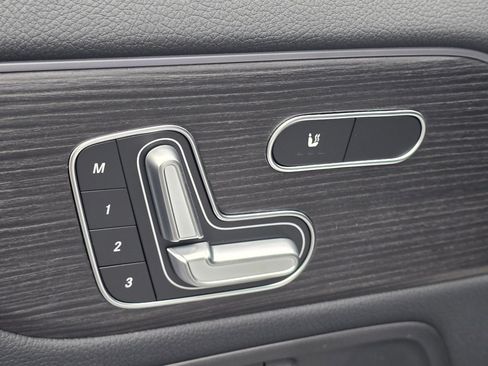 New 2026 Mercedes-Benz GLA 250 4MATIC image 34