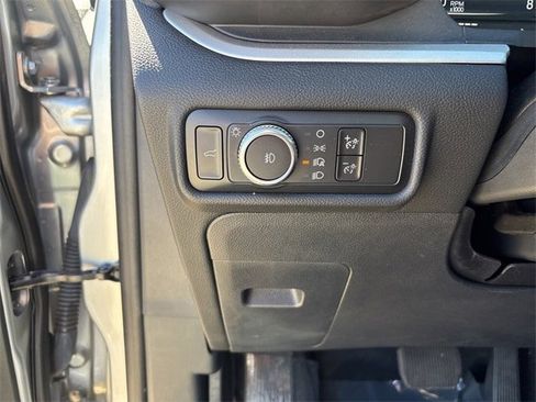 Used 2021 Ford Explorer XLT w/ Equipment Group 202A image 13