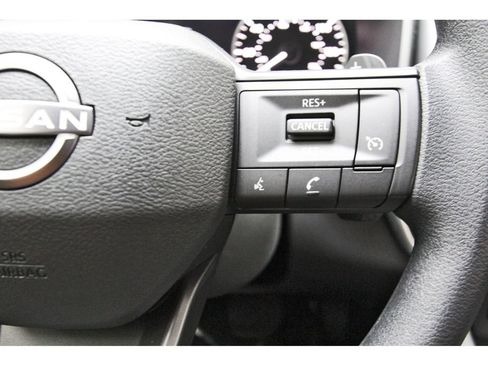 Certified 2025 Nissan Rogue S FWD image 18