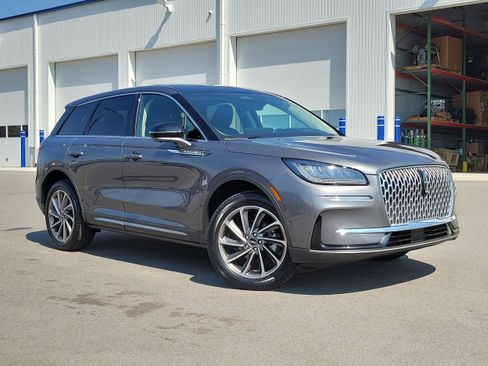 Used 2023 Lincoln Corsair AWD w/ Equipment Group 102A image 33