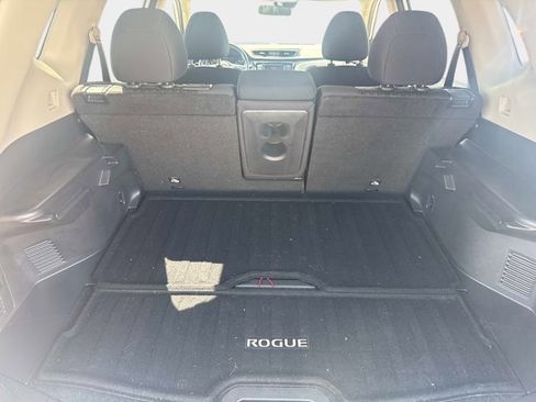 Certified 2019 Nissan Rogue SV image 14