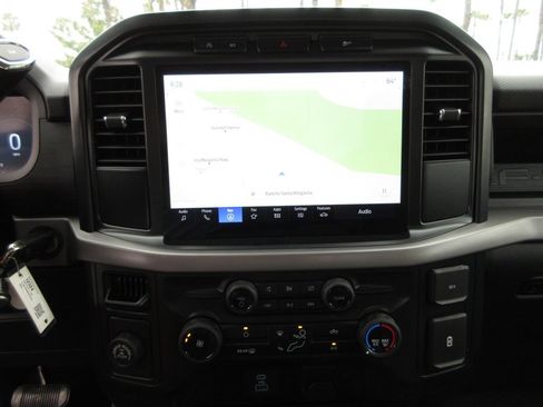 Used 2024 Ford F150 XL w/ Equipment Group 103A High RWD image 18