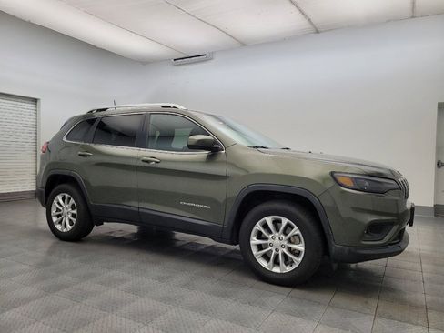 Used 2019 Jeep Cherokee Latitude w/ Popular Appearance Group image 11