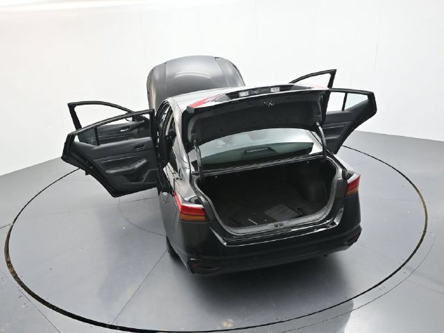 Used 2025 Nissan Altima 2.5 SV FWD image 45
