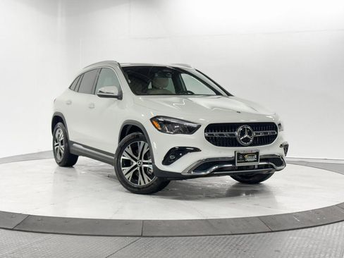 Certified 2026 Mercedes-Benz GLA 250 4MATIC image 1
