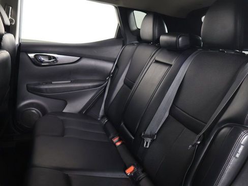 Used 2022 Nissan Rogue Sport SL image 33