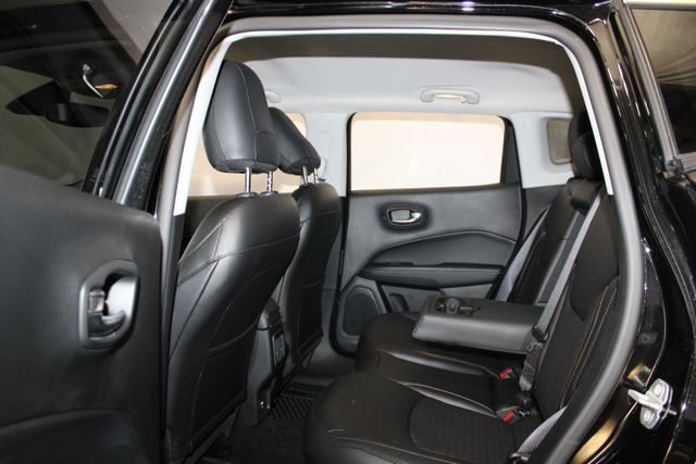 Used 2020 Jeep Compass Latitude w/ Cold Weather Group AWD/4WD image 10