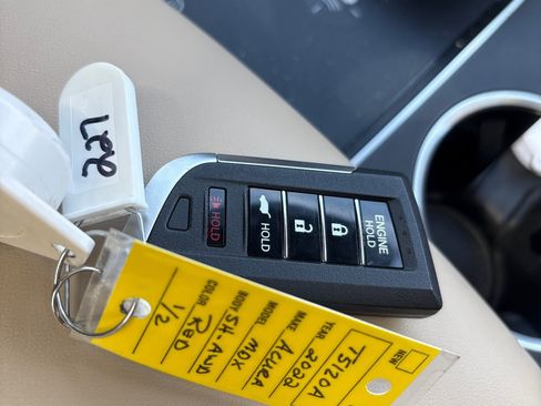 Used 2022 Acura MDX SH-AWD w/ Advance Package image 26