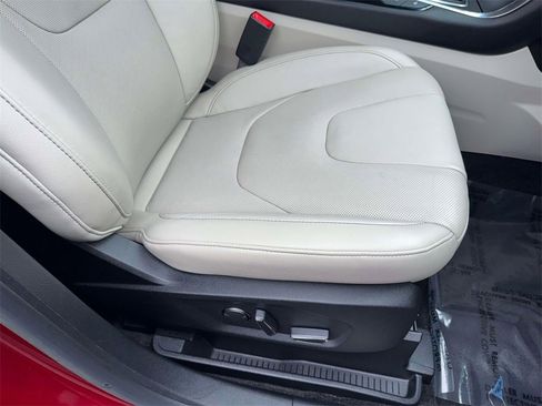 Used 2016 Ford Edge Titanium w/ Equipment Group 302A image 15