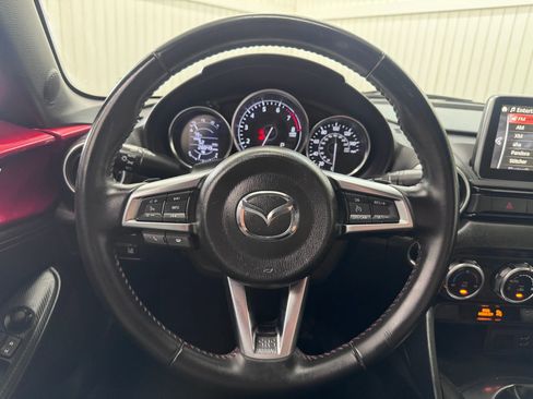 Used 2016 MAZDA MX-5 Miata Grand Touring RWD image 16